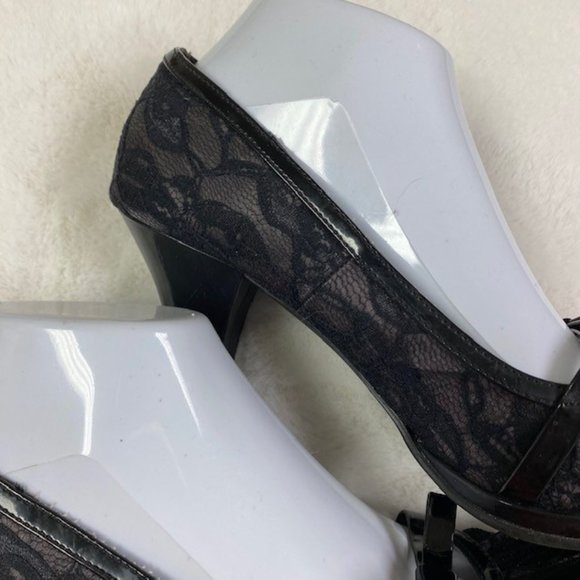 SO Wear It Declare It Lace Patent Bow Mary Jane Goth Pumps, size 8 M - Picture 9 of 14